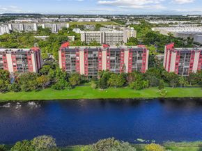 2202 S Cypress Bend Dr 606, Pompano Beach FL 33069