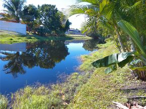 4600 NW 43rd St, Lauderdale Lakes FL 33319