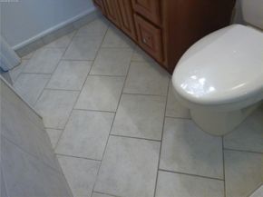 4600 NW 43rd St, Lauderdale Lakes FL 33319