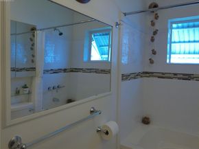 4600 NW 43rd St, Lauderdale Lakes FL 33319