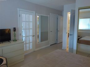 4600 NW 43rd St, Lauderdale Lakes FL 33319