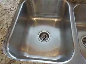 4600 NW 43rd St, Lauderdale Lakes FL 33319