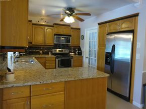 4600 NW 43rd St, Lauderdale Lakes FL 33319