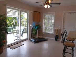 4600 NW 43rd St, Lauderdale Lakes FL 33319