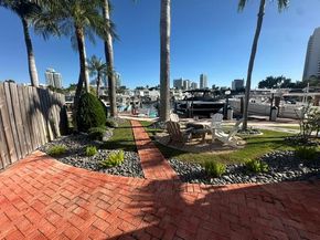 814 NE 25 64, Hallandale Beach FL 33009