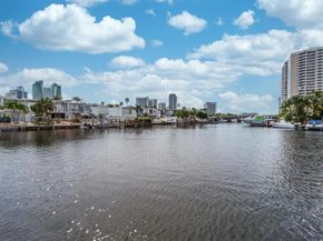 814 NE 25 64, Hallandale Beach FL 33009