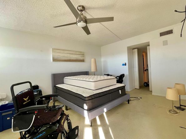 3661 Via Poinciana 604, Lake Worth FL 33467