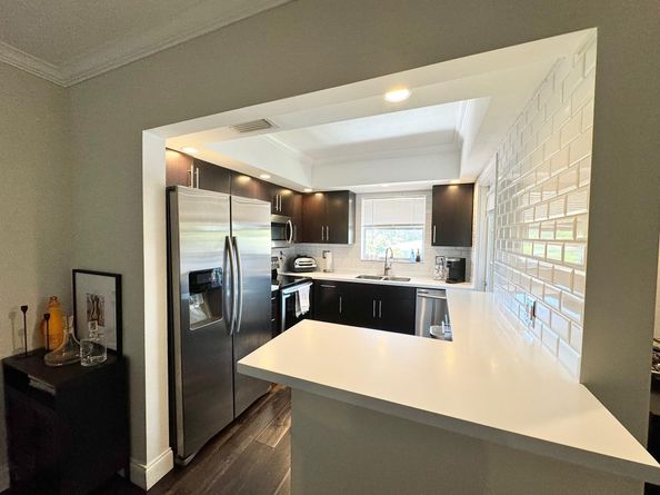 2141 NE 68th St 203, Fort Lauderdale FL 33308