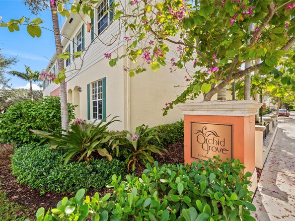 197 SW 6th Pl 197, Pompano Beach FL 33060