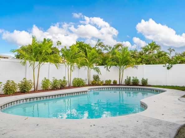 240 NW 79th Terrace, Margate FL 33063