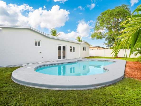 240 NW 79th Terrace, Margate FL 33063