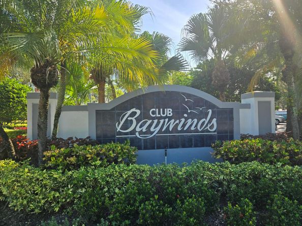 2297 Windjammer Way, West Palm Beach FL 33411