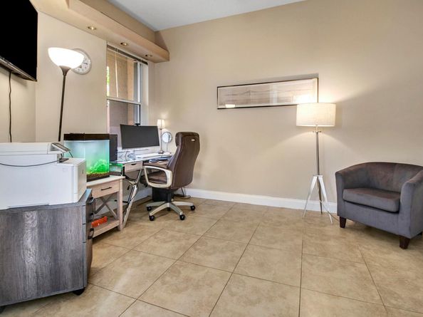 6684 NW 23rd Terrace, Boca Raton FL 33496