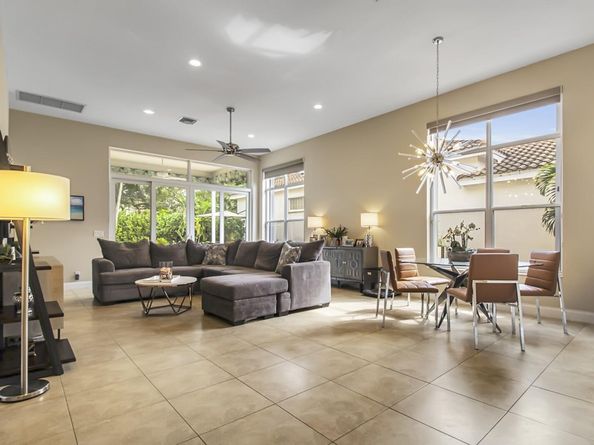 6684 NW 23rd Terrace, Boca Raton FL 33496