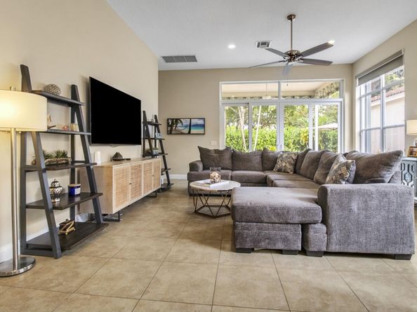 6684 NW 23rd Terrace, Boca Raton FL 33496