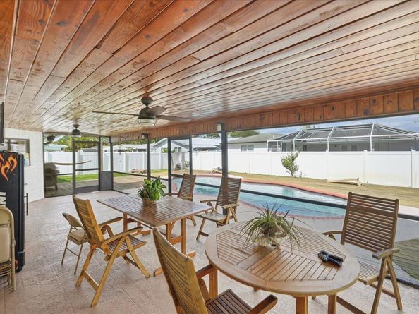 8301 SW 27th Place, Davie FL 33328