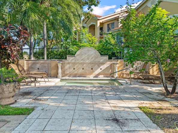 4241 San Marino Boulevard 103, West Palm Beach FL 33409