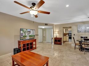 2518 Carambola Circle N 1813, Coconut Creek FL 33066