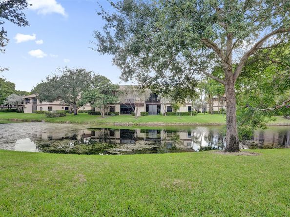 2518 Carambola Circle N 1813, Coconut Creek FL 33066