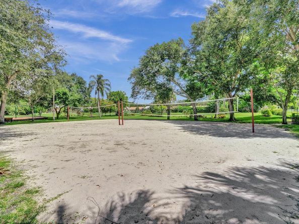 11149 Helena Dr, Cooper City FL 33026