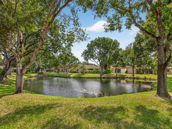 4432 Cordia Cir, Coconut Creek FL 33066