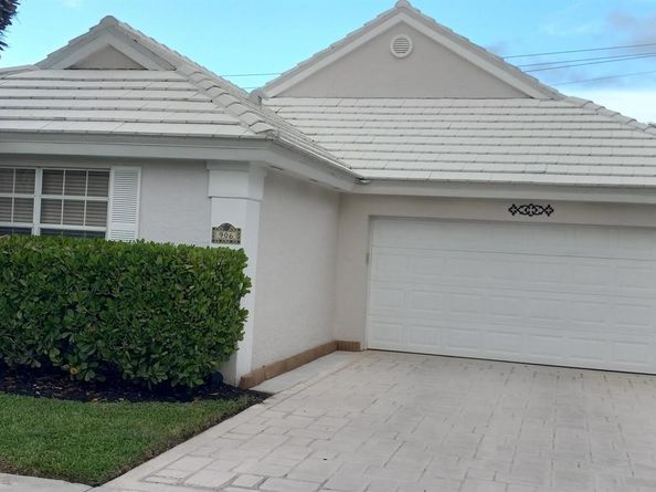 906 Dickens Place, West Palm Beach FL 33411
