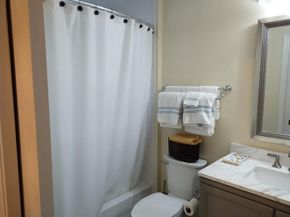 906 Dickens Place, West Palm Beach FL 33411