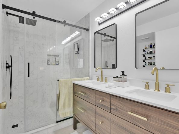 2465 NW 33 1509, Oakland Park FL 33309