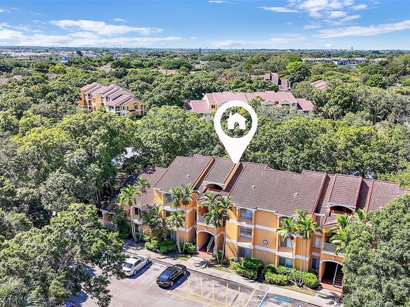 2465 NW 33 1509, Oakland Park FL 33309