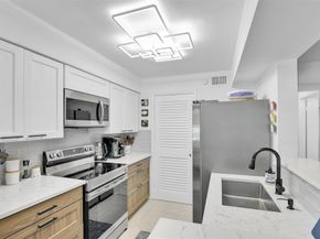 2465 NW 33 1509, Oakland Park FL 33309