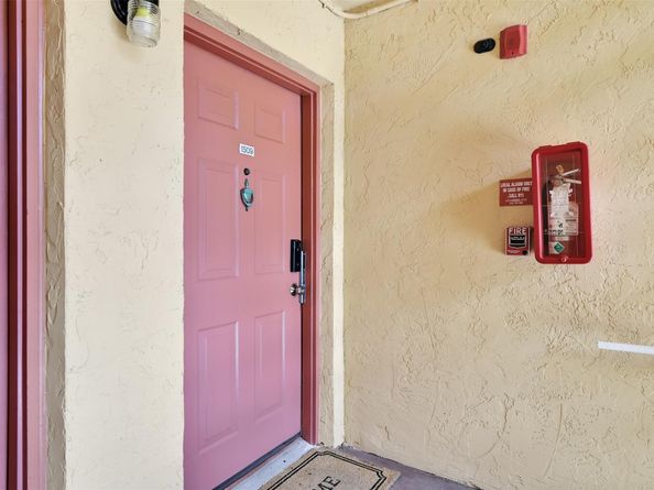 2465 NW 33 1509, Oakland Park FL 33309