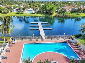 2465 NW 33 1509, Oakland Park FL 33309