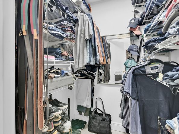 2465 NW 33 1509, Oakland Park FL 33309