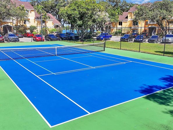 2465 NW 33 1509, Oakland Park FL 33309