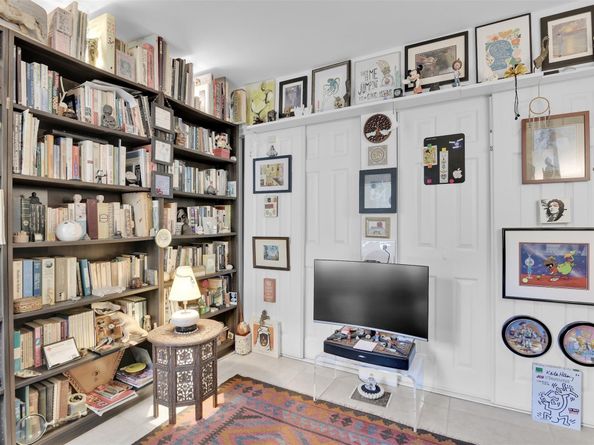 2465 NW 33 1509, Oakland Park FL 33309