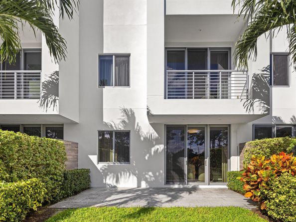 4080 NW 17th Avenue, Boca Raton FL 33431