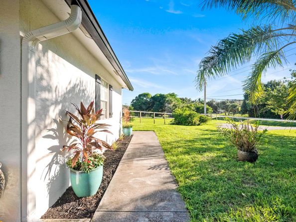 16710 75th Avenue N, Palm Beach Gardens FL 33418