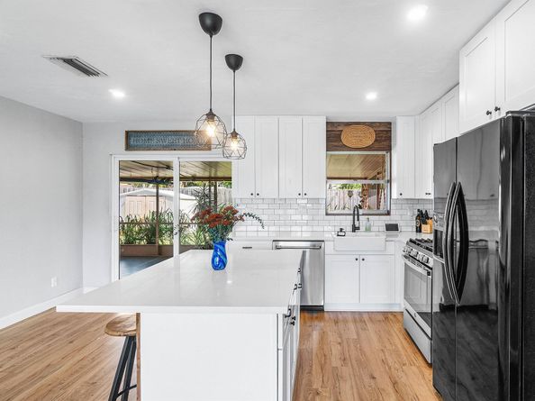 826 Small Drive, Lake Worth Beach FL 33461