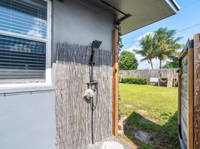 826 Small Drive, Lake Worth Beach FL 33461