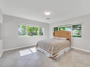 2100 Manatee Dr, Fort Lauderdale FL 33316