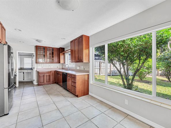 2100 Manatee Dr, Fort Lauderdale FL 33316