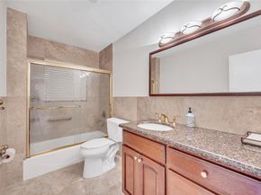 2100 Manatee Dr, Fort Lauderdale FL 33316