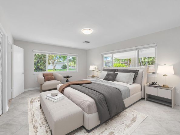 2100 Manatee Dr, Fort Lauderdale FL 33316