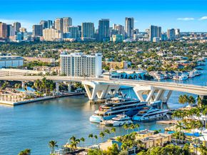 2100 Manatee Dr, Fort Lauderdale FL 33316