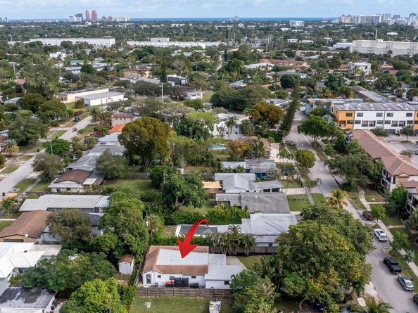 537 NE 14th Court, Fort Lauderdale FL 33304