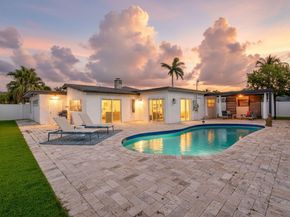 912 SE 15th Court, Deerfield Beach FL 33441