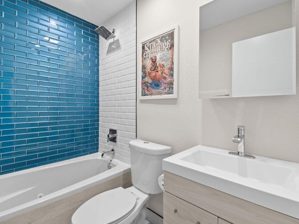 912 SE 15th Court, Deerfield Beach FL 33441