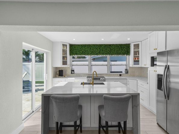 912 SE 15th Court, Deerfield Beach FL 33441