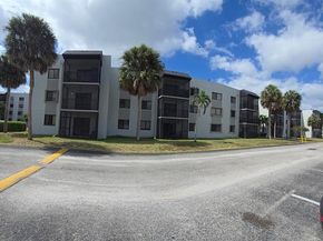 3720 N Pine Island Rd 335, Sunrise FL 33351