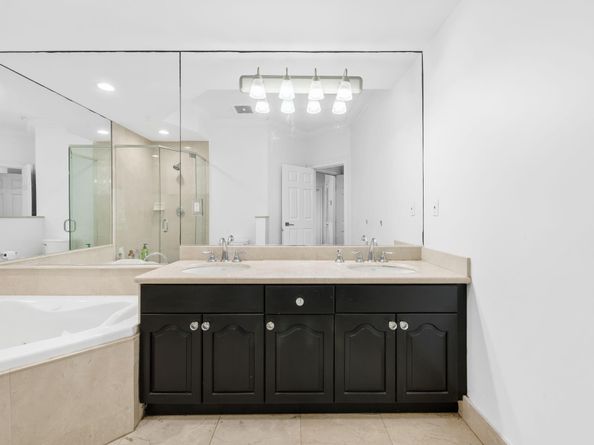 456 E Boca Raton Rd, Boca Raton FL 33432